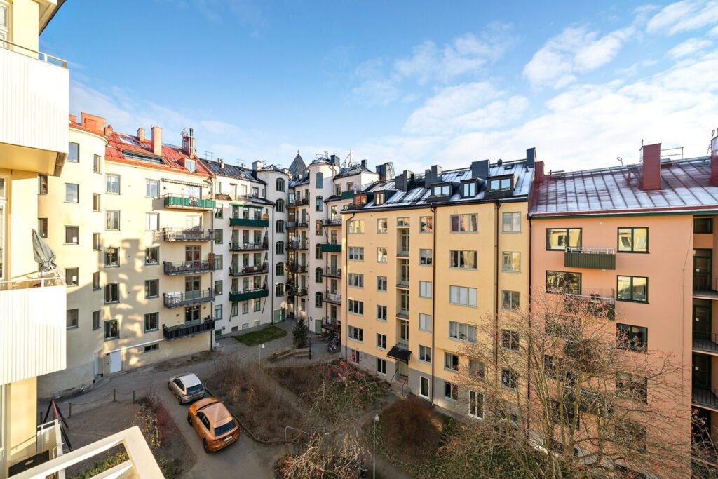 3. Renoverad innergard bostadsrattsforening Farsta Trangsund