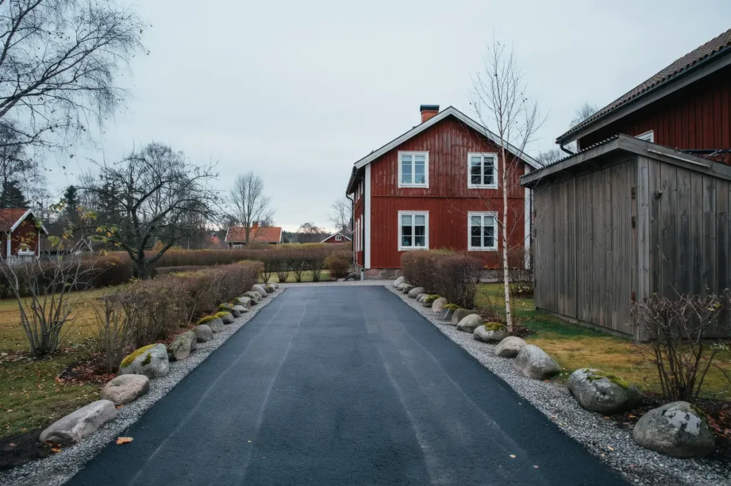 asfaltsl ggning p villatomten snygg slitstark och l ttsk tt uppfart fr n start